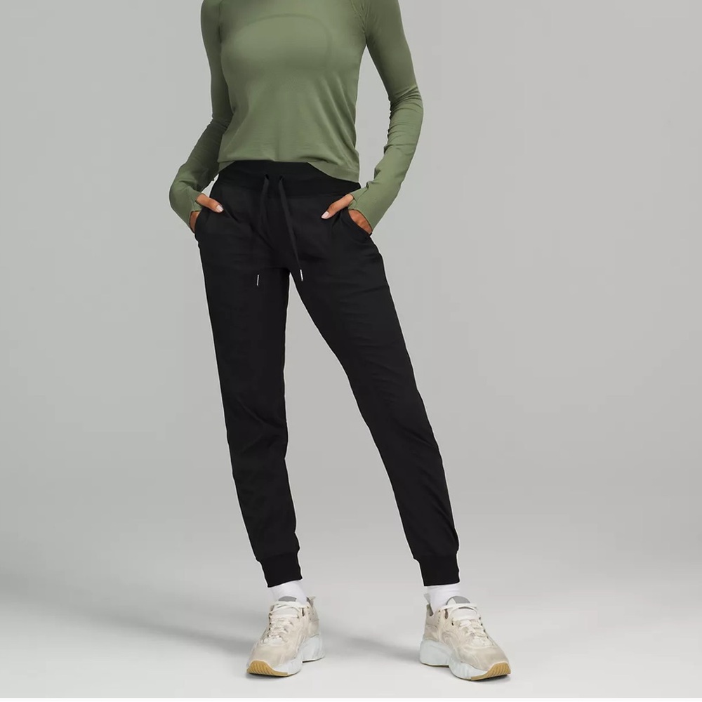 Lululemon studio dance jogger pants
